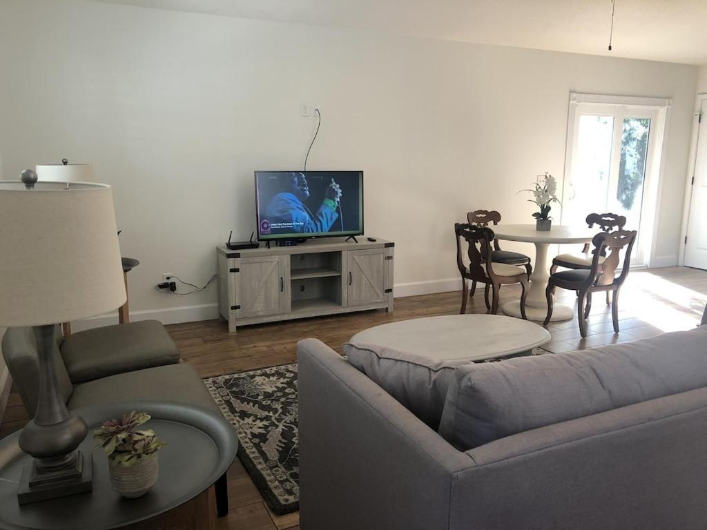 Modern, Upscale, And New Blue Bungalow In The Heart Of Downtown St Augustine St. Augustine Exterior foto